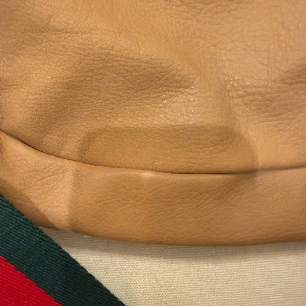 Parker Thatch Cross Your Heart Sling - Butterscotch Leather Sling Bag - Picture 5 of 6